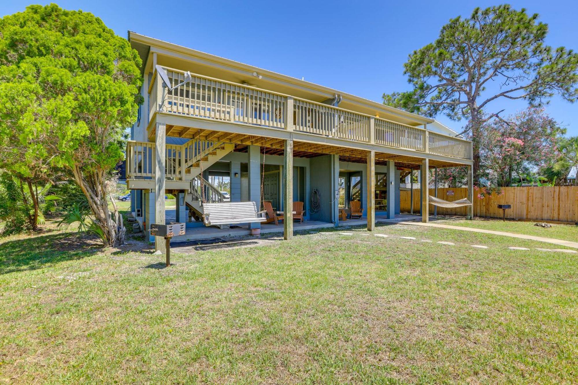 Waterfront Cedar Key Duplex Home Grill And Dock! Exterior foto